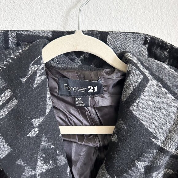 FOREVER 21 Hooded Aztec Boho Wrap Coat - Hippie Shawl Winter Jacket (S) - Picture 8 of 14